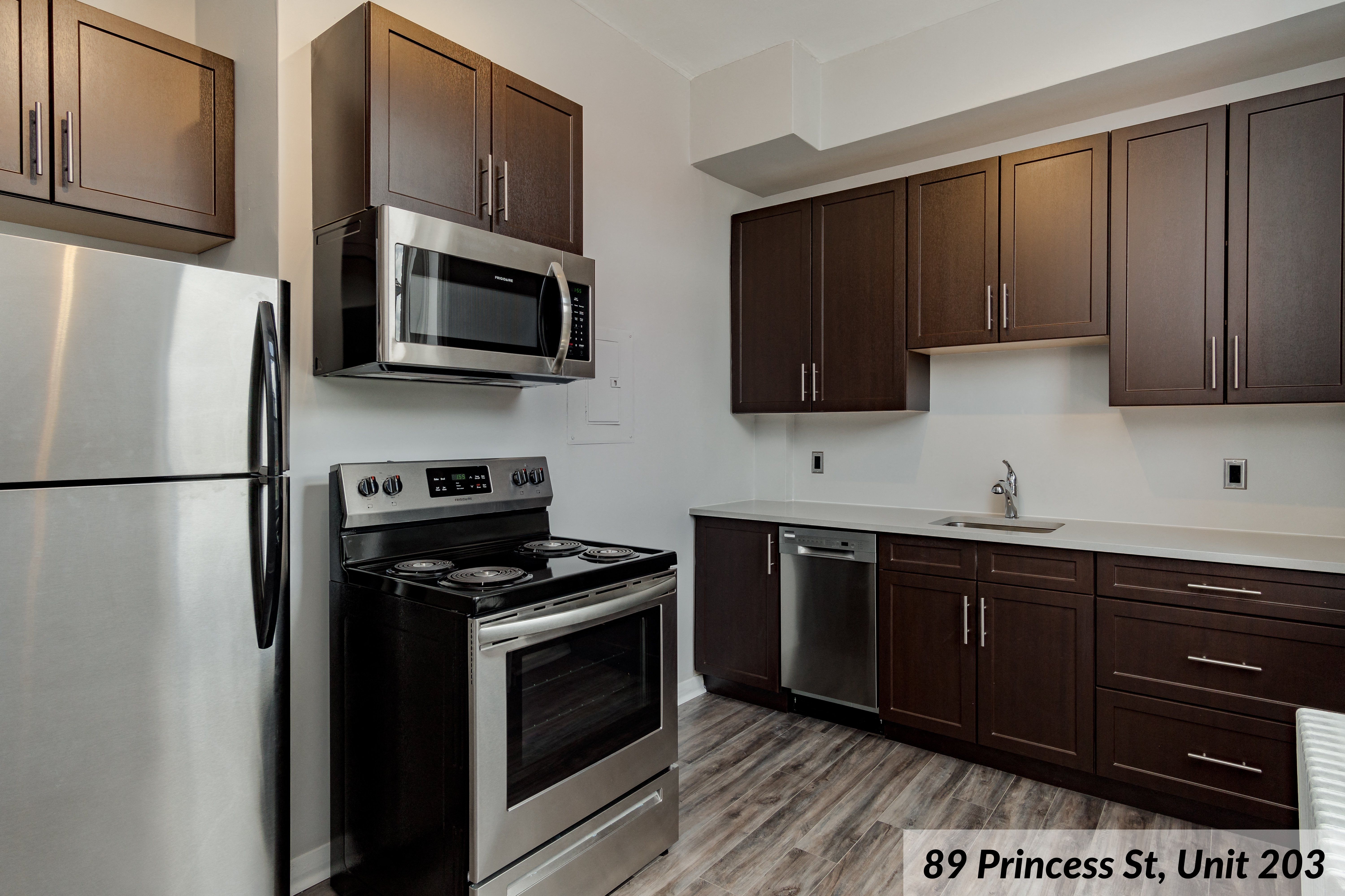 89 Princess, Unit 203 kitchen